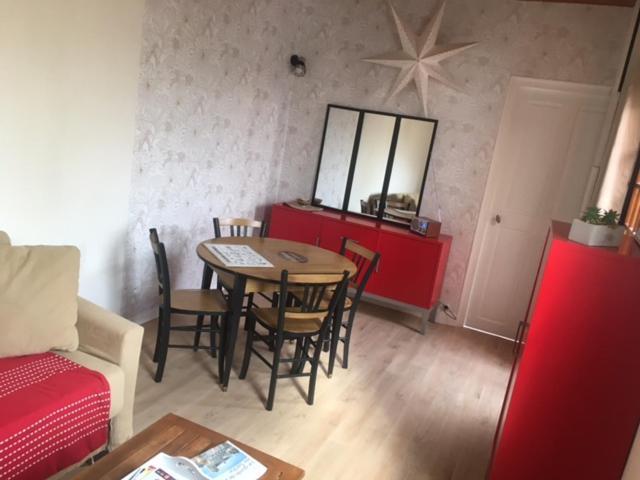 הוילה לה מאנש La Jolie Petite Maison מראה חיצוני תמונה