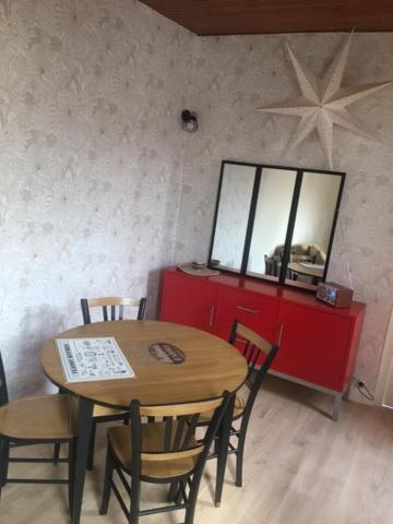 הוילה לה מאנש La Jolie Petite Maison מראה חיצוני תמונה
